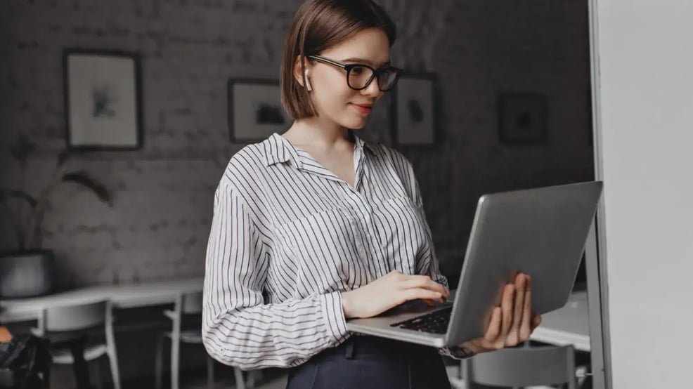 tools-and-software-to-start-a-business-blog-banner